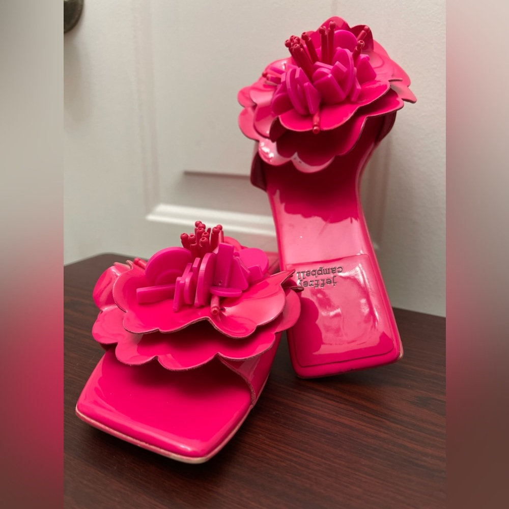 Jeffrey Campbell Hot Pink Patent Floral Sandals SZ 5.5 - Picture 3 of 8